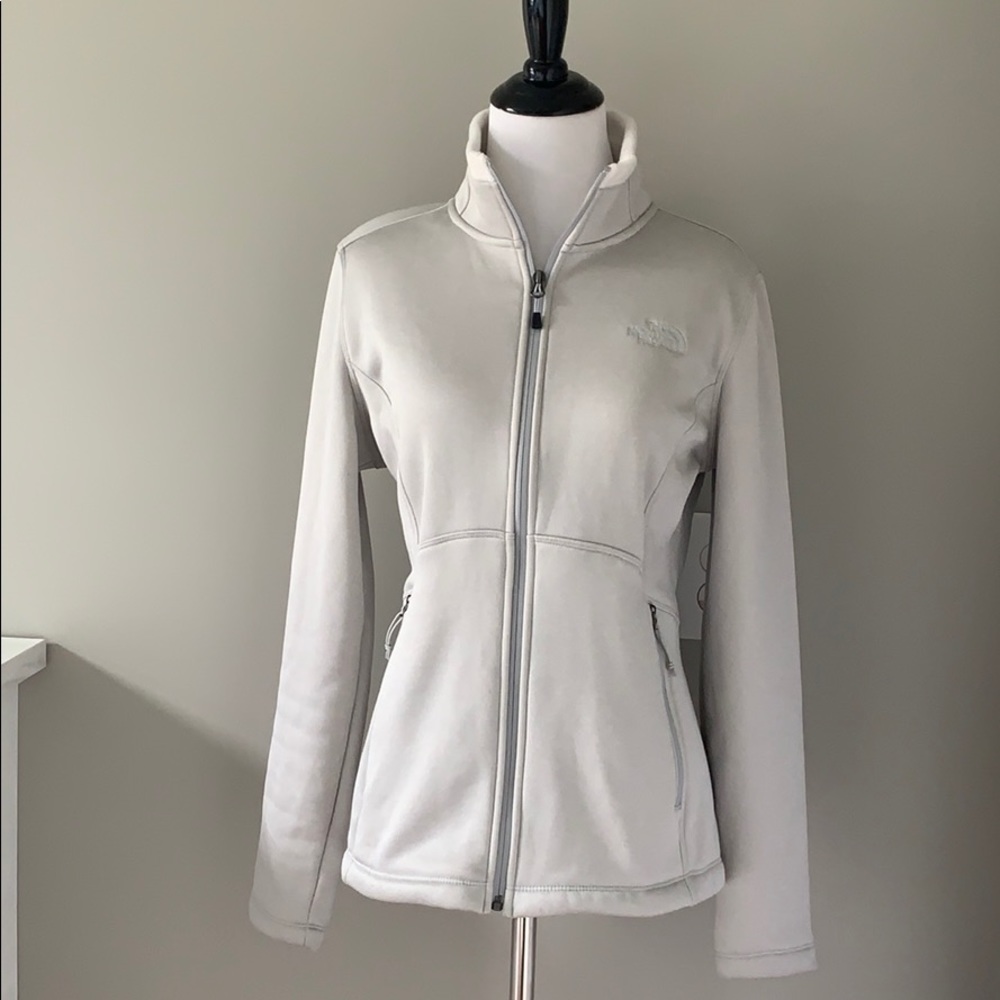 Like new women’s north face jacket